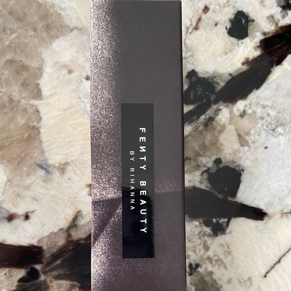 Fenton Beauty , pro filt matte foundation